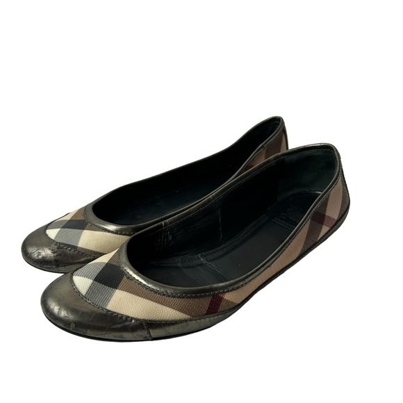 Burberry women’s patent canvas flat shoes size 37.5 / US 7.5 - Picture 1 of 13